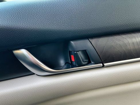 Used 2018 Honda Accord EX-L image 89