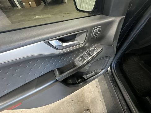 Used 2020 Ford Escape SEL AWD/4WD image 19