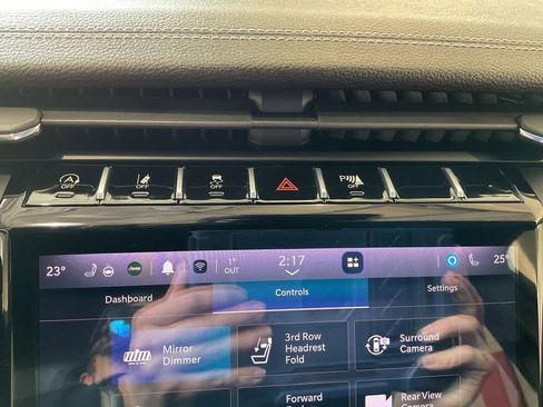 Used 2024 Jeep Grand Cherokee L Limited w/ Luxury Tech Group II image 25