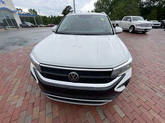 Used 2022 Volkswagen Taos SE FWD video 2