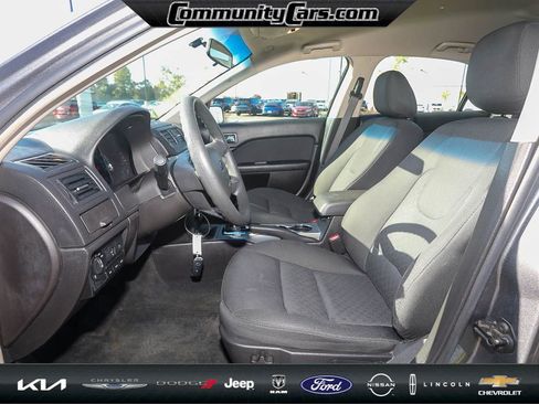 Used 2010 Ford Fusion SE image 12