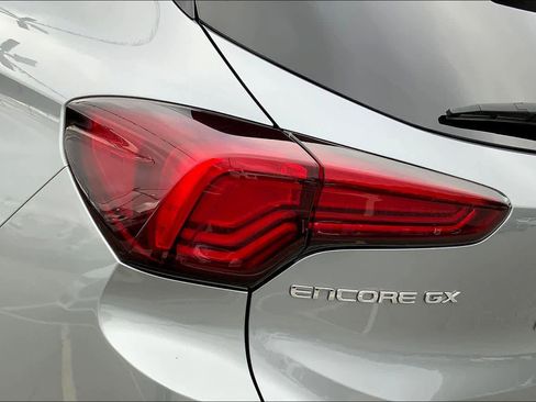 Used 2024 Buick Encore GX Sport Touring image 26