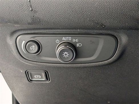 Certified 2023 GMC Terrain SLE w/ Driver Convenience Package image 15