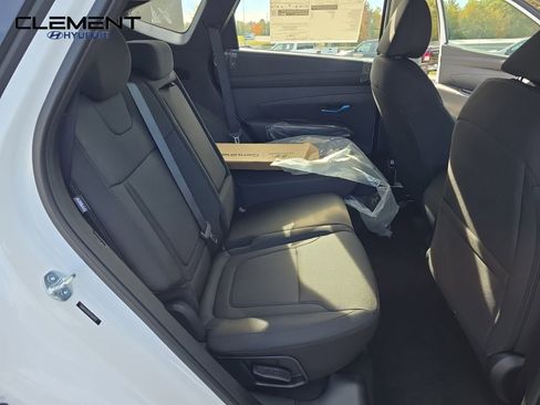 New 2026 Hyundai Tucson SE image 28