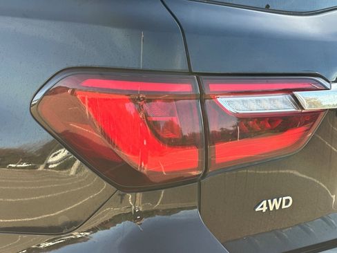 Used 2022 INFINITI QX80 Luxe image 51