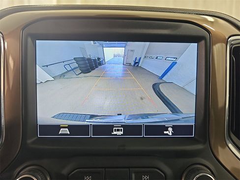 Used 2021 Chevrolet Silverado 1500 High Country image 30