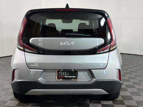 Used 2024 Kia Soul LX w/ Option Group 015 FWD image 8