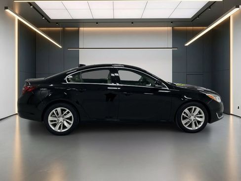 Used 2016 Buick Regal FWD image 6