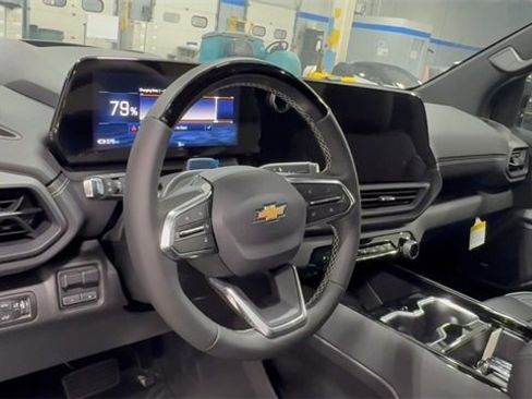 New 2026 Chevrolet Silverado EV LT image 11