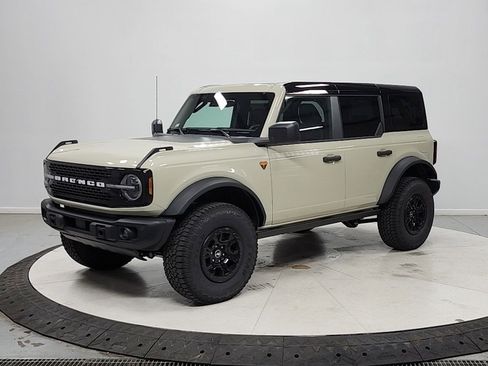 New 2026 Ford Bronco Badlands AWD/4WD image 3