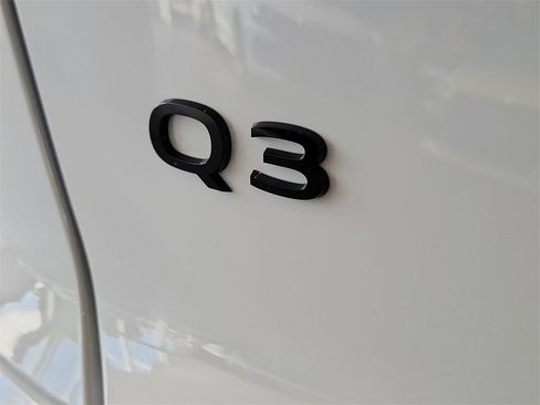 New 2026 Audi Q3 quattro 2.0T image 5