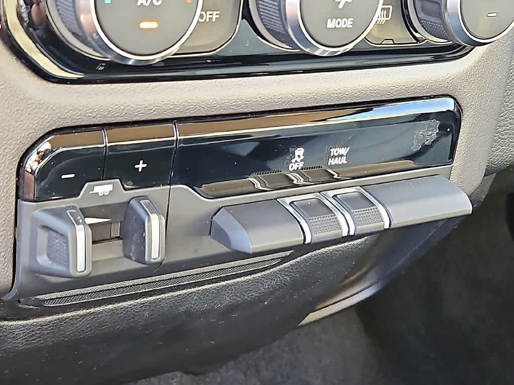 Used 2019 RAM 2500 Big Horn RWD image 25