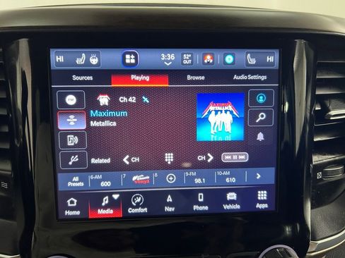 Used 2024 RAM 2500 Laramie w/ Safety Group image 11