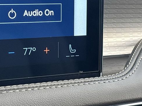 Used 2025 Lincoln Corsair FWD w/ Equipment Group 101A image 31