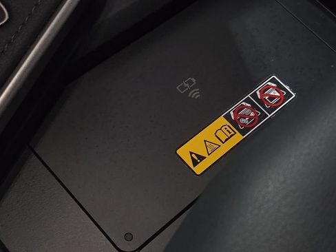 Used 2025 Lexus GX 550 w/ Accessory Package (2T) AWD/4WD image 23