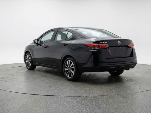 Used 2025 Nissan Versa SV image 6