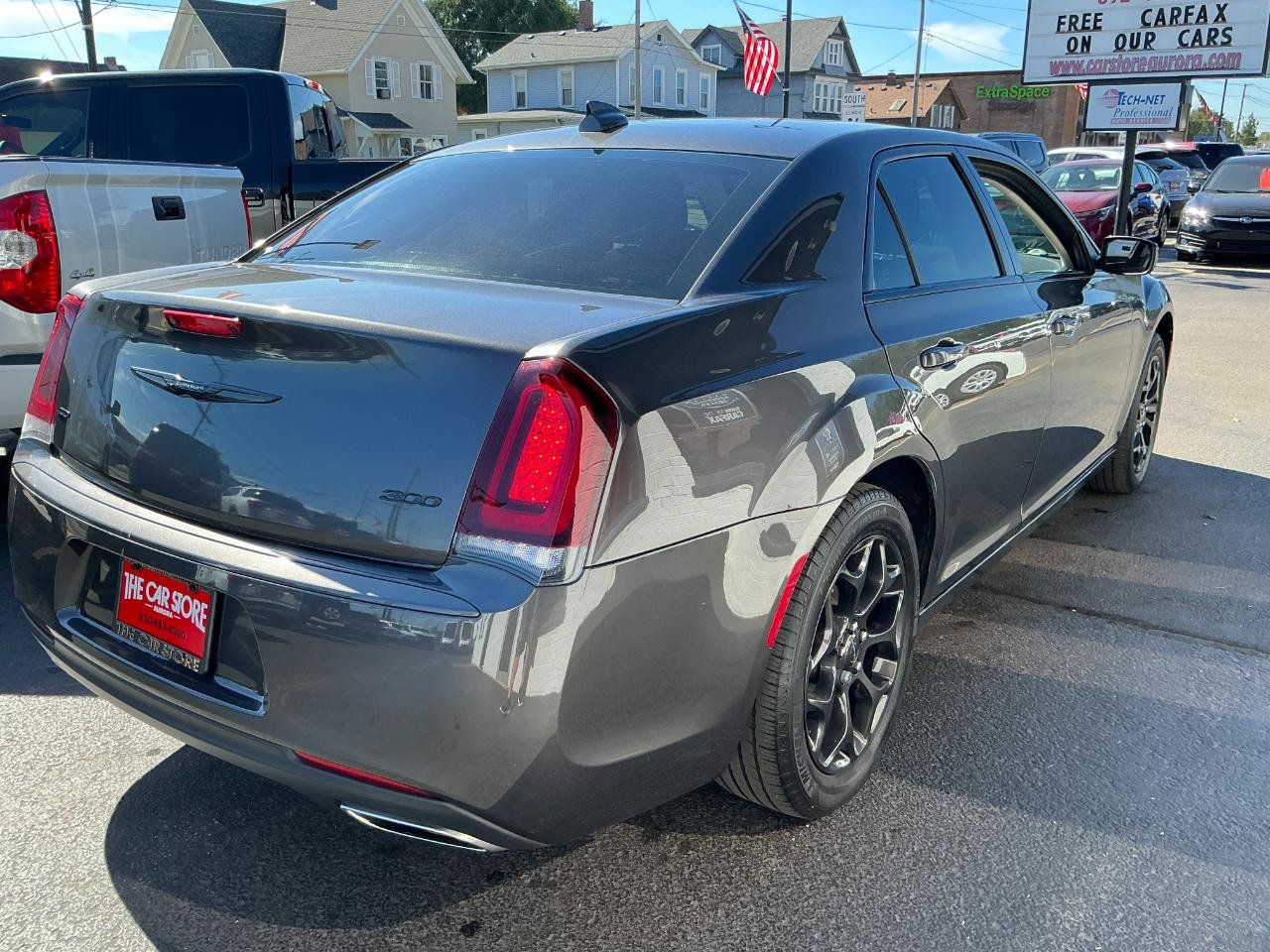 Used 2022 Chrysler 300 Touring w/ Sport Appearance Package AWD/4WD image 4