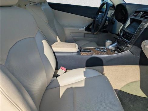 Used 2010 Lexus IS 250C RWD image 27