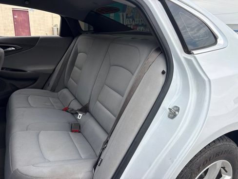 Used 2021 Chevrolet Malibu LS FWD image 11