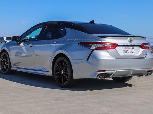 Used 2022 Toyota Camry XSE w/ Carpet Mat Package (TMS) FWD image 8