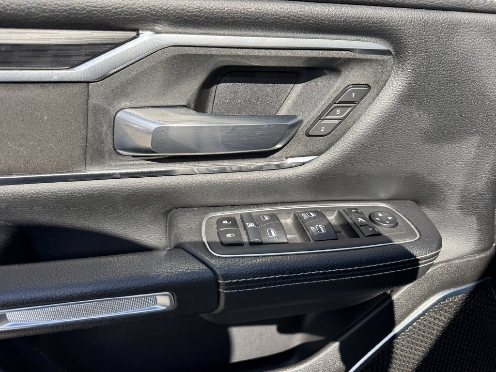 Used 2024 RAM 1500 Laramie AWD/4WD image 20