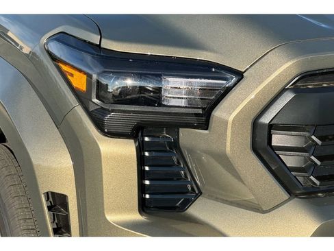 New 2026 Toyota Tacoma TRD Sport image 28