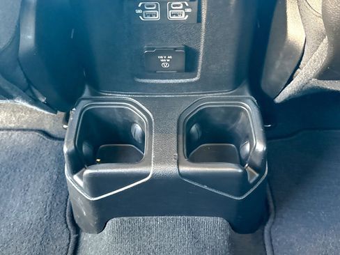 Used 2024 Jeep Wrangler Unlimited Rubicon image 23