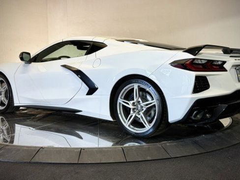 Used 2023 Chevrolet Corvette Stingray Premium Cpe w/ Z51 Performance Package image 22