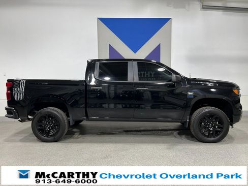 Used 2023 Chevrolet Silverado 1500 Custom image 4