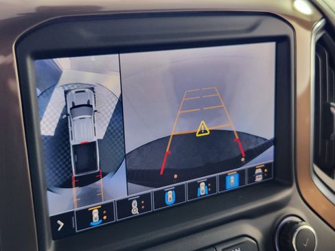 Used 2020 Chevrolet Silverado 2500 High Country w/ Z71 Off-Road Package image 22