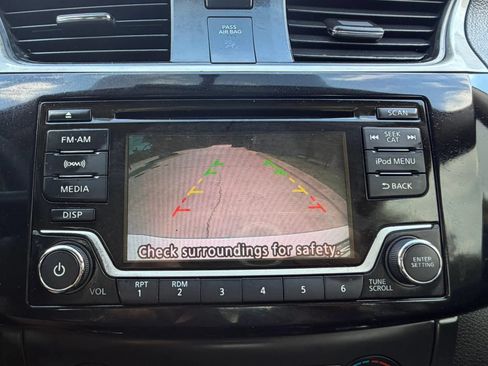 Used 2017 Nissan Sentra SV FWD image 24