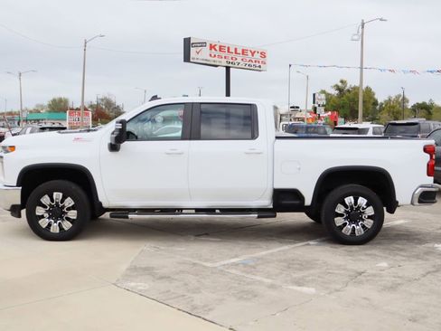 Certified 2023 Chevrolet Silverado 2500 LT w/ Convenience Package image 5