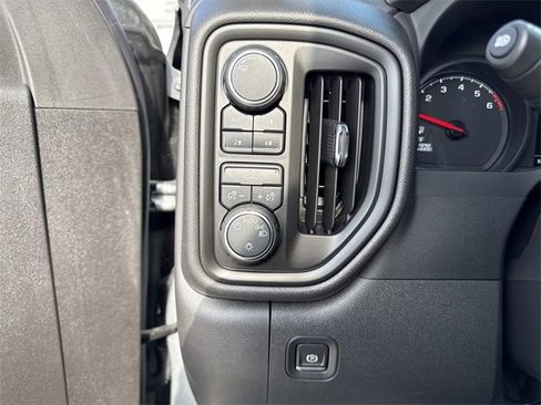 Used 2024 Chevrolet Silverado 1500 Custom Trail Boss w/ LPO, Dark Essentials Package image 27