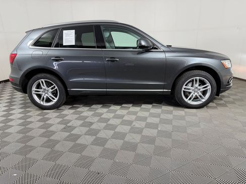 Used 2017 Audi Q5 2.0T Premium Plus w/ Technology Package AWD/4WD image 8