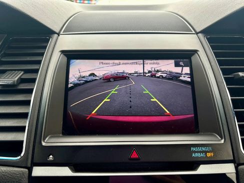 Used 2013 Ford Taurus SHO AWD/4WD image 30