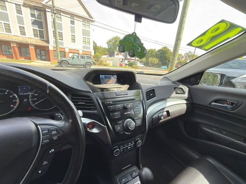 Used 2018 Acura ILX image 20