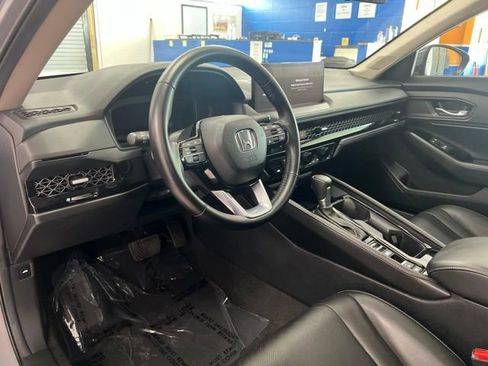 Used 2024 Honda Accord Touring image 18