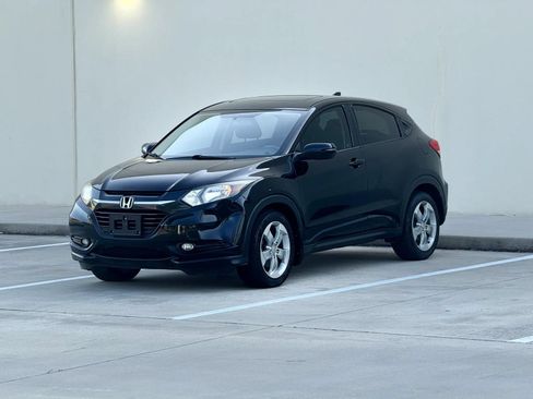 Used 2016 Honda HR-V EX image 3