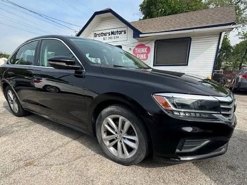 Used 2020 Volkswagen Passat 2.0T SE image 2