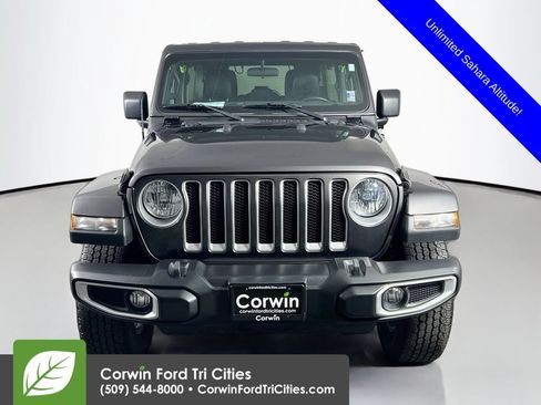 Used 2021 Jeep Wrangler Unlimited Sahara AWD/4WD image 4