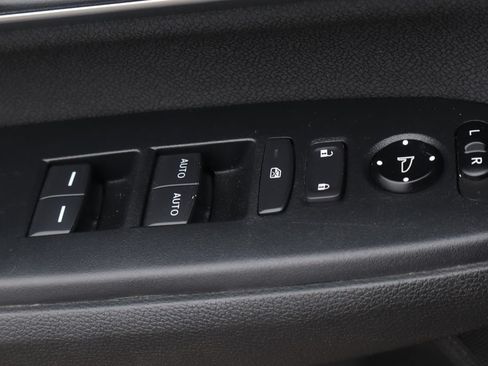 Used 2021 Honda CR-V EX image 18