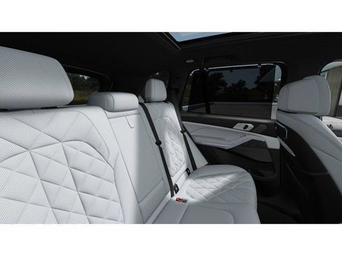 New 2026 BMW X5 xDrive40i w/ Executive Package AWD/4WD image 12