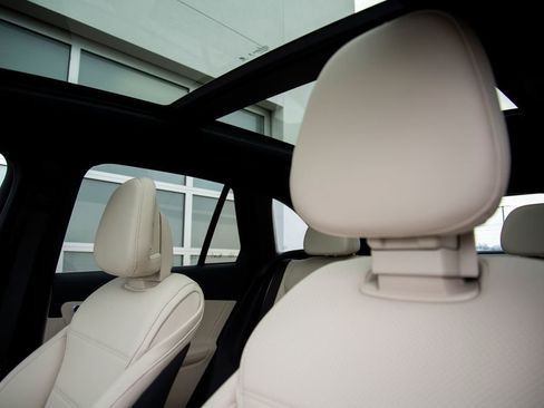 New 2026 Mercedes-Benz GLC 300 4MATIC image 12