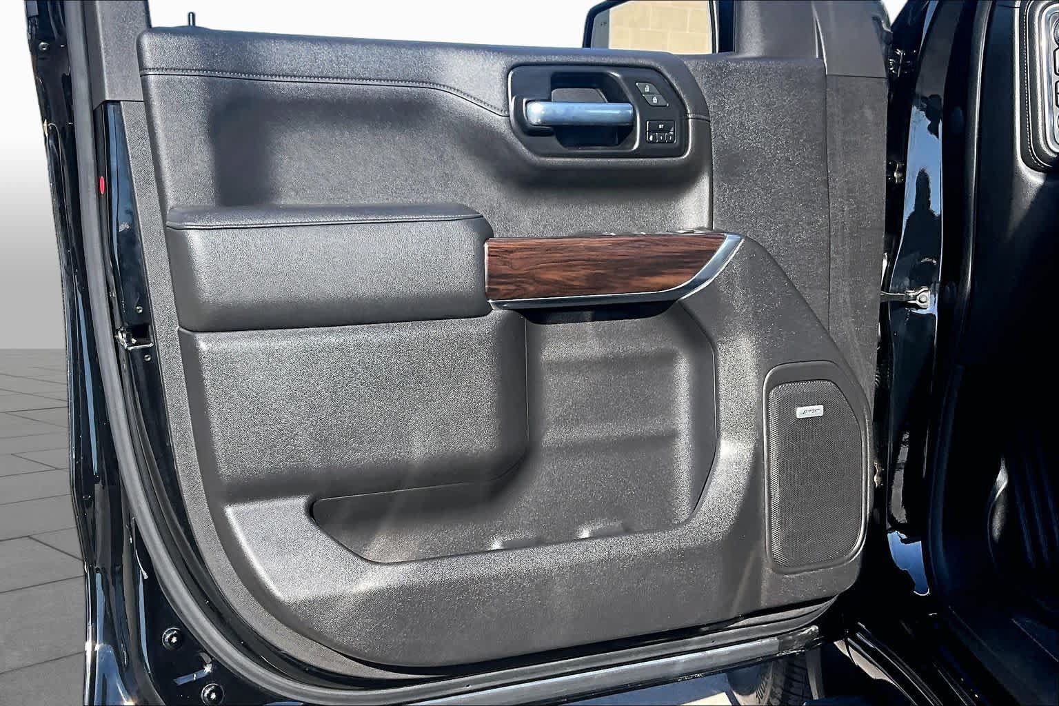 Used 2022 GMC Sierra 1500 SLT RWD image 22