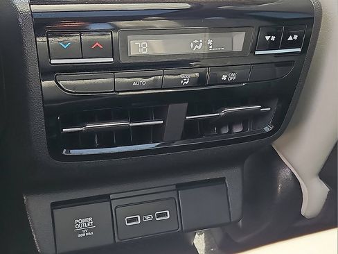 Certified 2024 Acura MDX w/ Technology Package FWD image 14