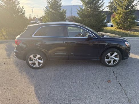 Used 2020 Audi Q3 2.0T Premium image 4