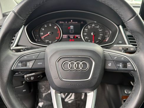 Used 2023 Audi Q5 2.0T Premium w/ Convenience Package AWD/4WD image 22