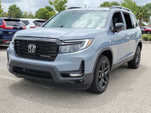 Used 2025 Honda Passport Black Edition image 3