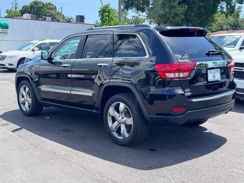 Used 2013 Jeep Grand Cherokee Overland RWD image 12