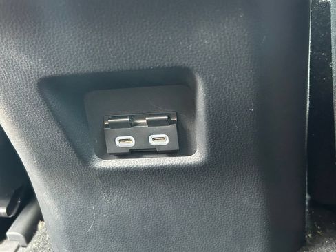 Used 2025 Toyota RAV4 XLE Premium FWD image 22